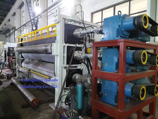 থ্রি রোল ক্যালেন্ডার মেশিন 520×3700 ব্যবহারের প্যাটার্নযুক্ত ননবোভেন ফ্যাব্রিক প্যাকেজ